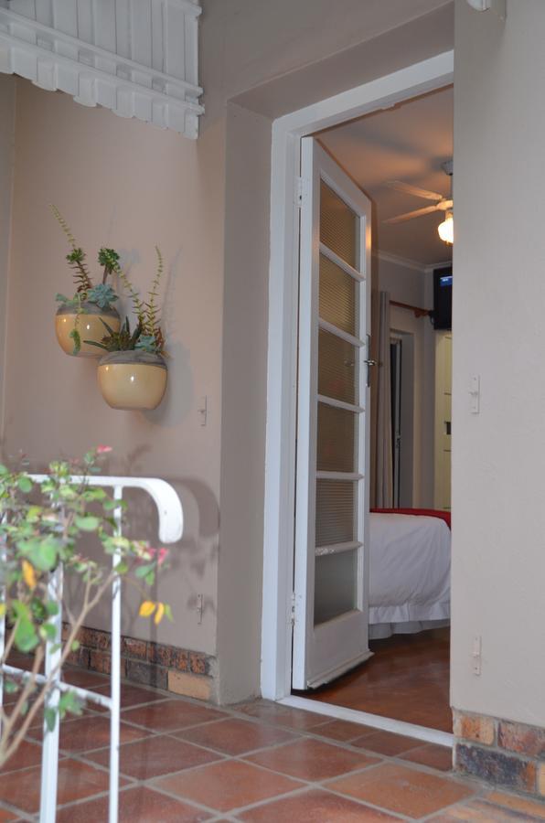 Anni Bos Hotel Stellenbosch Bagian luar foto