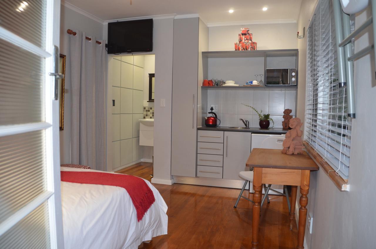 Anni Bos Hotel Stellenbosch Bagian luar foto