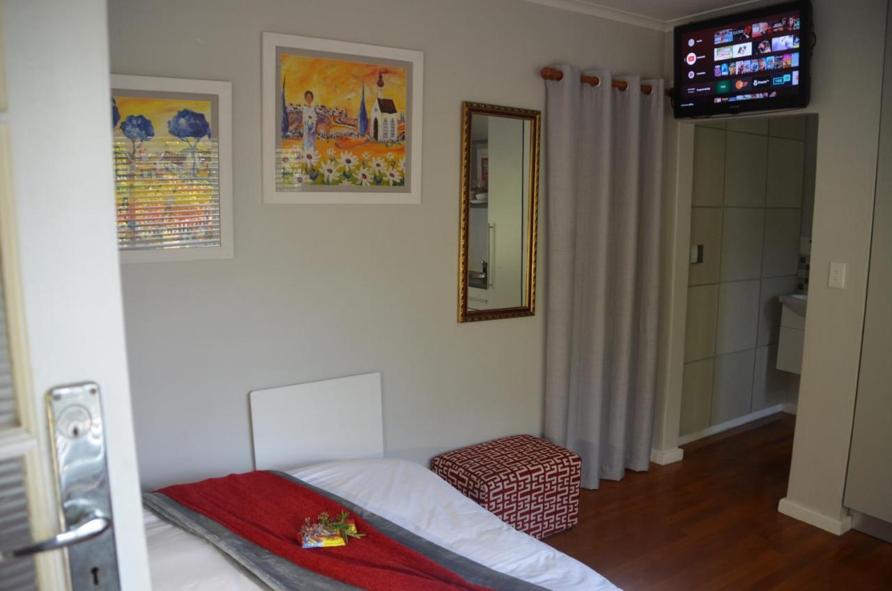 Anni Bos Hotel Stellenbosch Bagian luar foto
